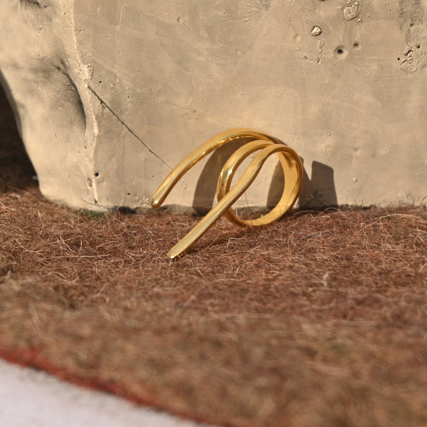 Luxe Curve Ring