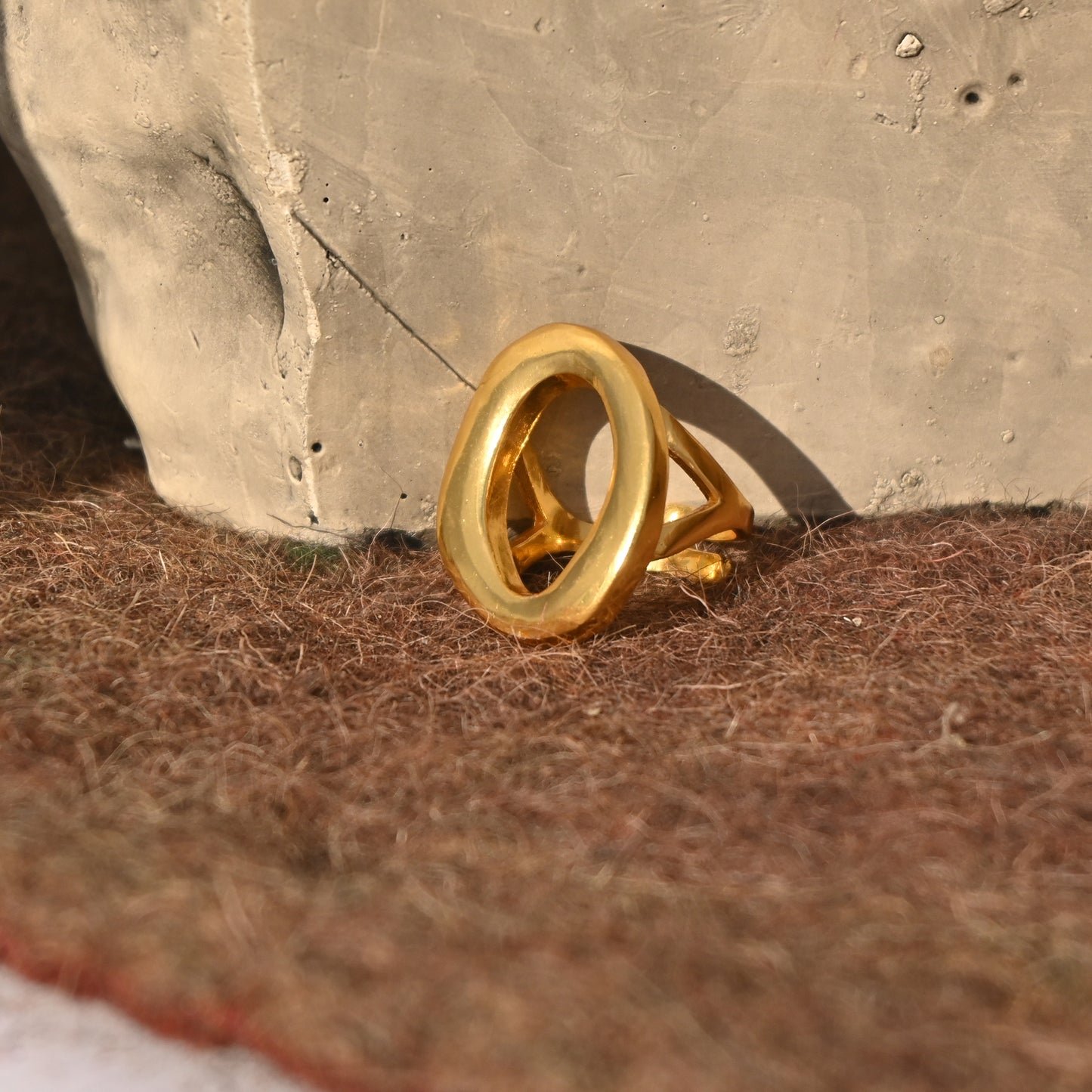 Luna Halo Ring